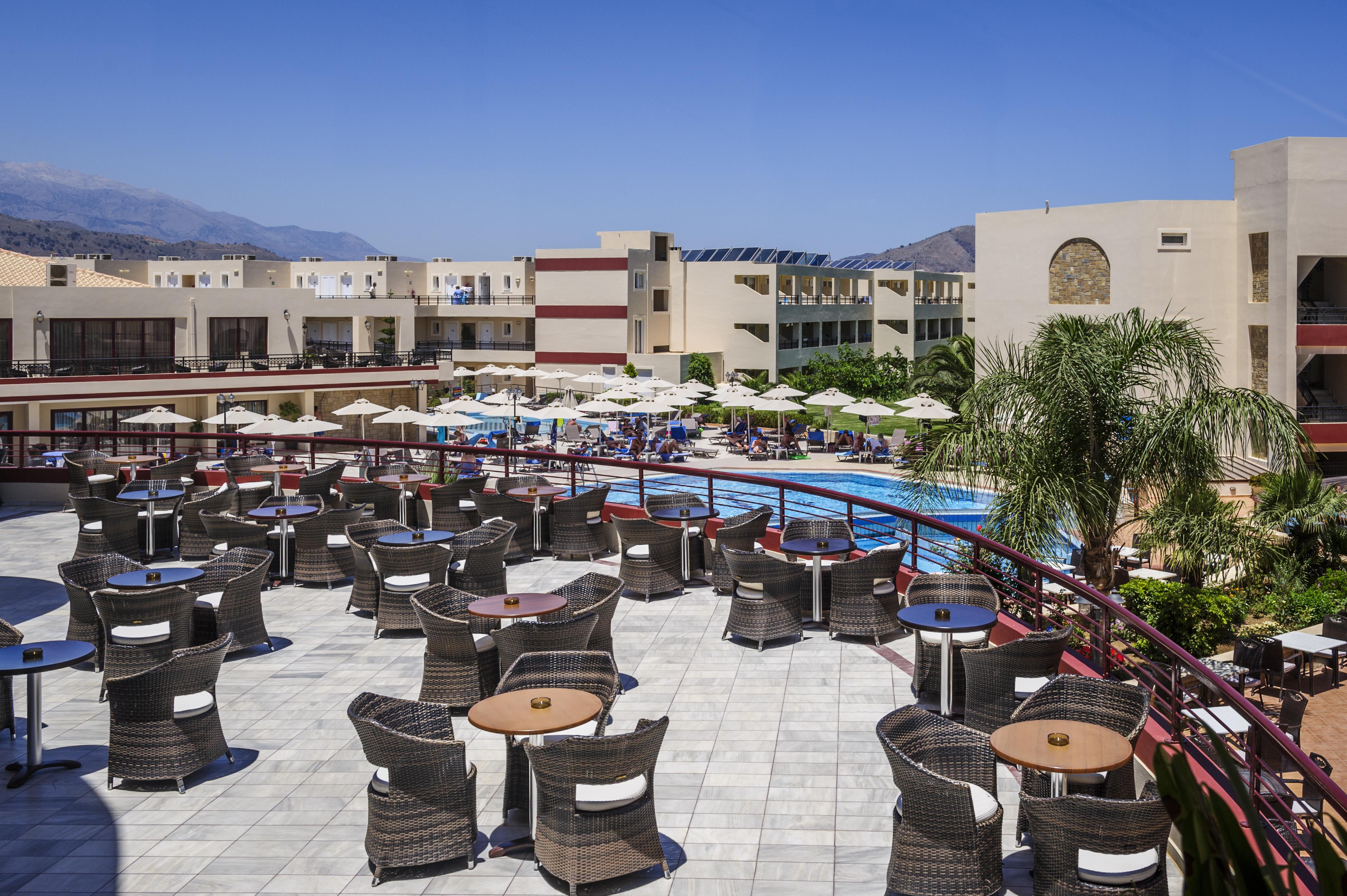 Vantaris Palace Paralia Kourna Eksteriør billede