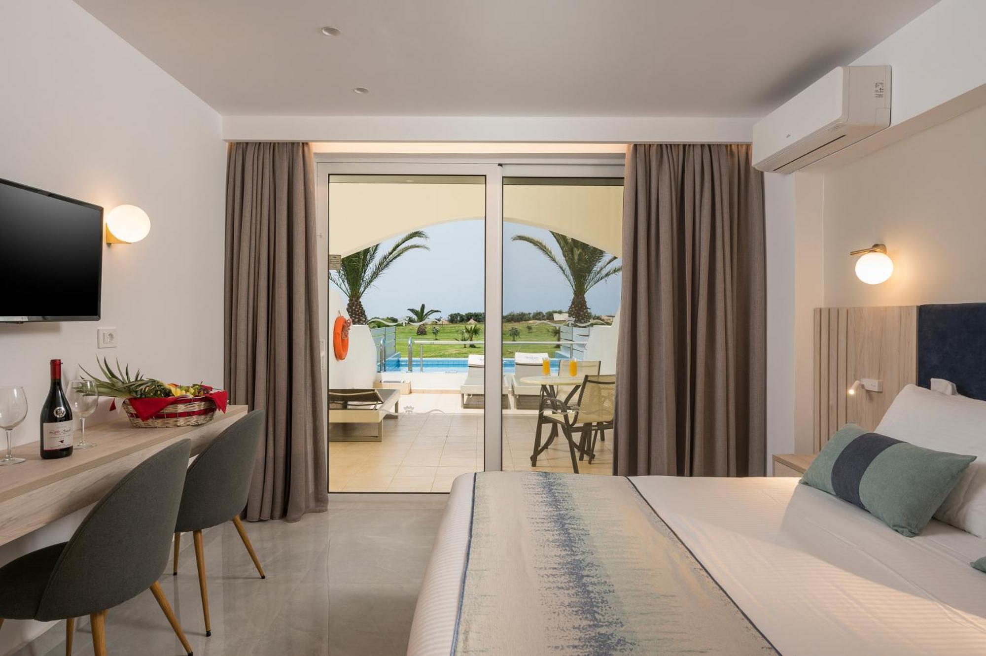 Vantaris Palace Paralia Kourna Eksteriør billede