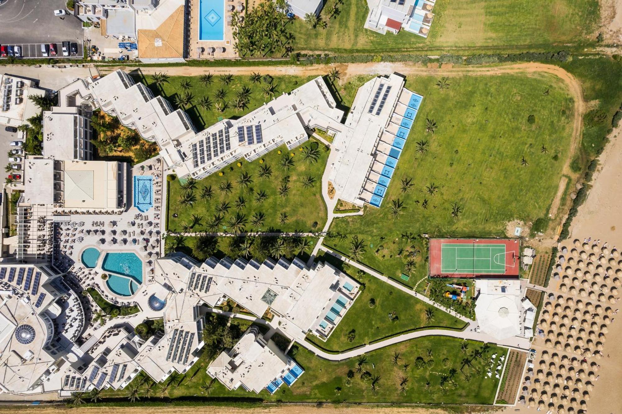 Vantaris Palace Paralia Kourna Eksteriør billede
