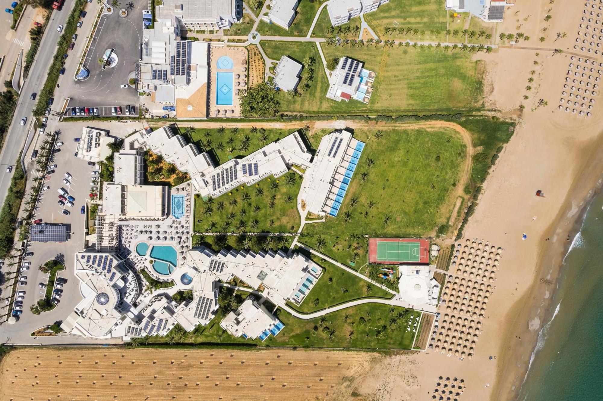 Vantaris Palace Paralia Kourna Eksteriør billede