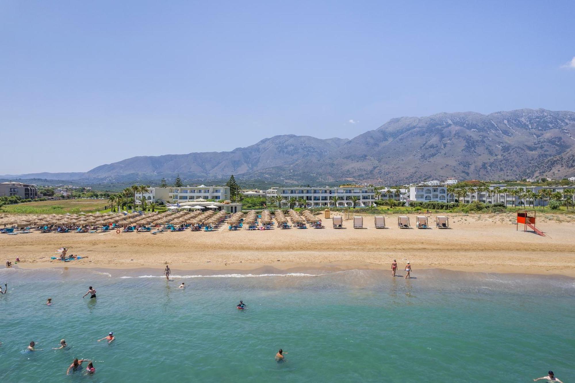 Vantaris Palace Paralia Kourna Eksteriør billede