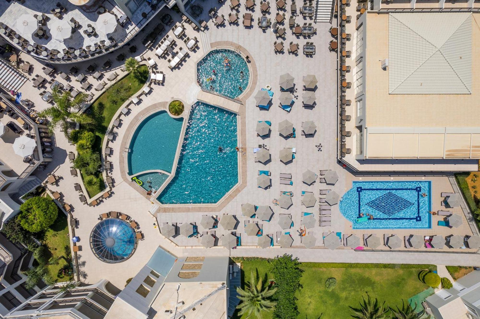 Vantaris Palace Paralia Kourna Eksteriør billede