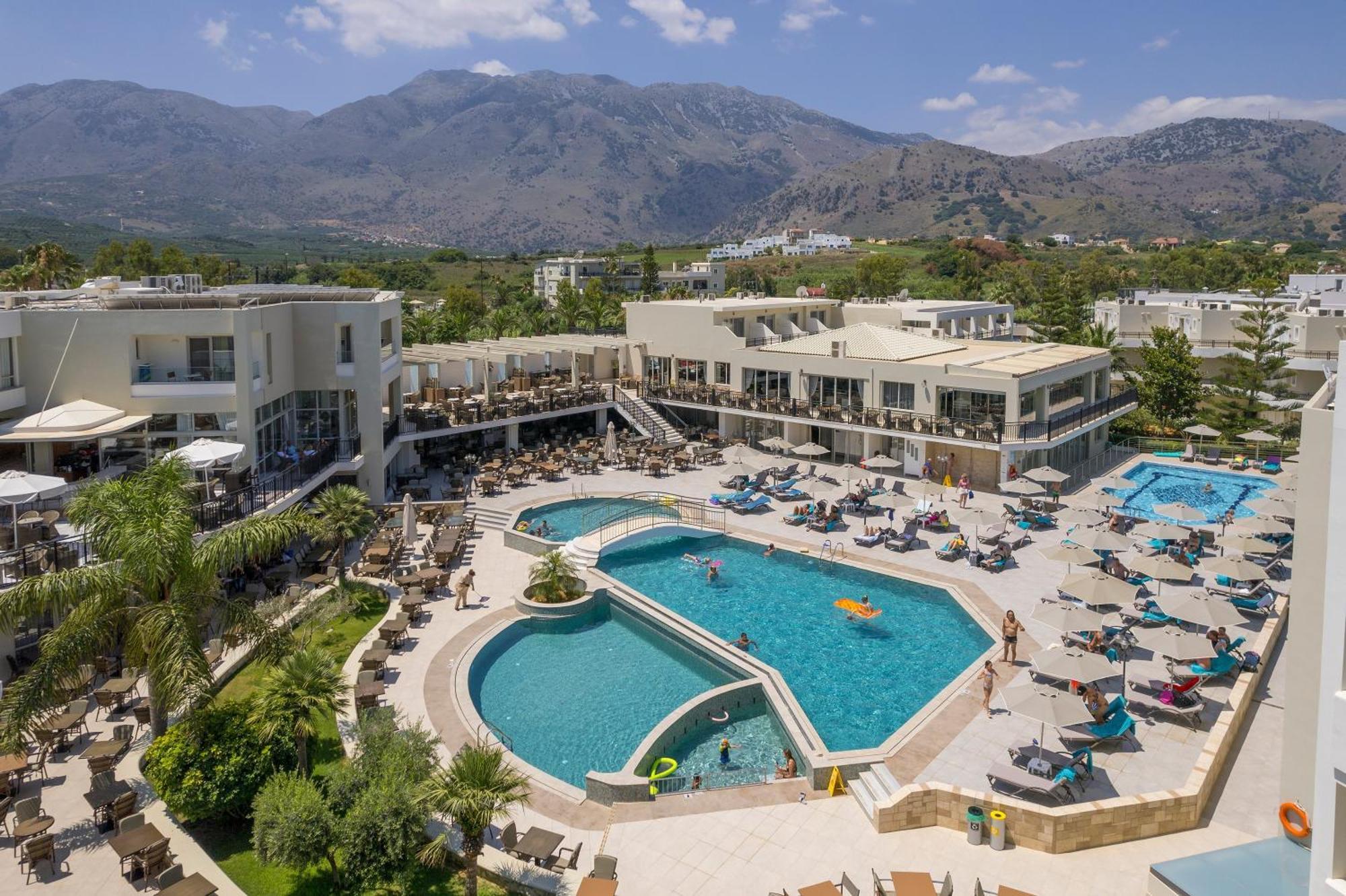 Vantaris Palace Paralia Kourna Eksteriør billede
