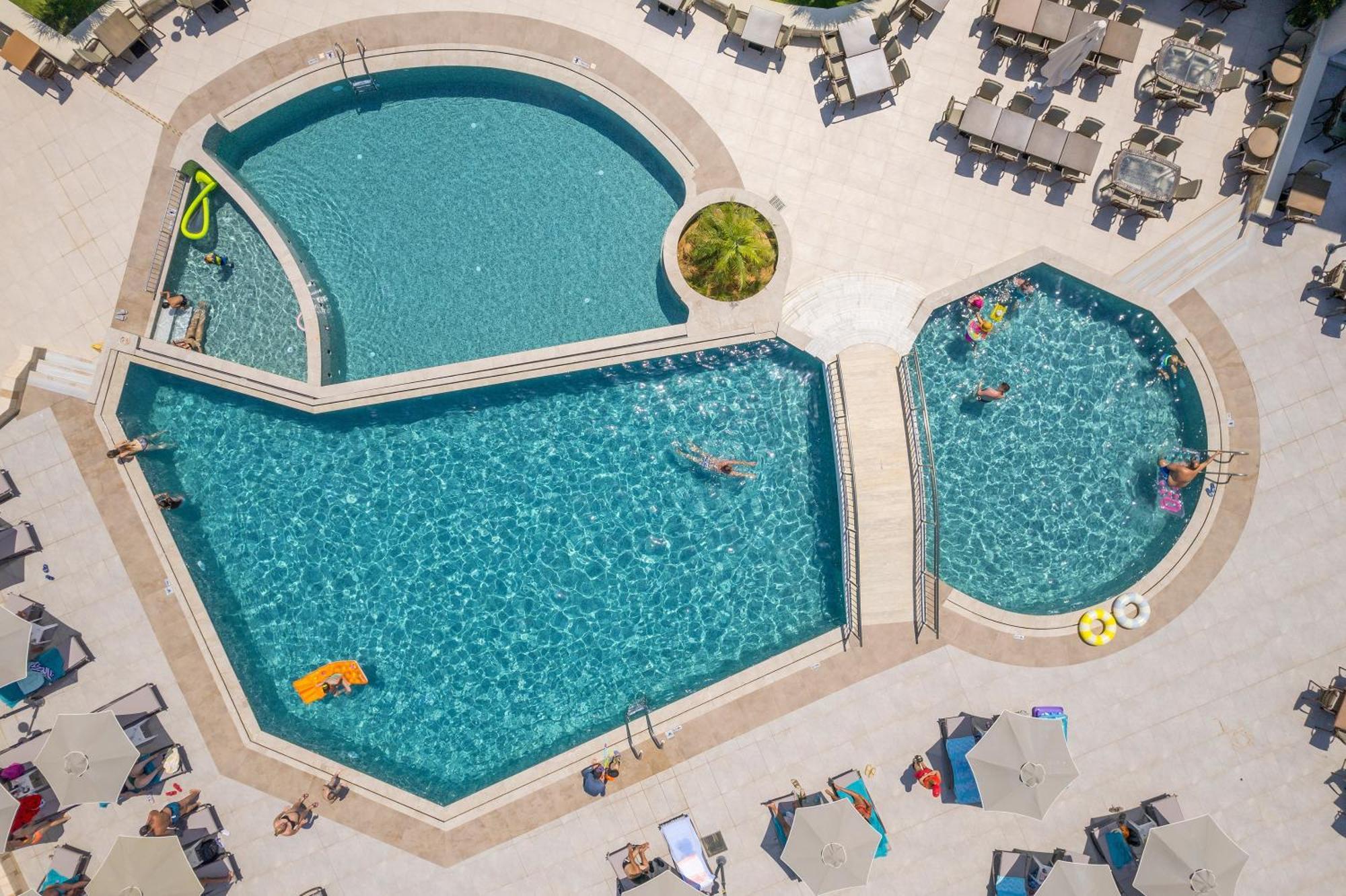 Vantaris Palace Paralia Kourna Eksteriør billede